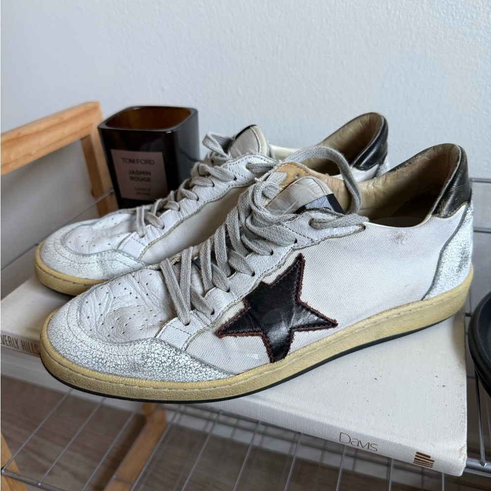 *SOLD* Golden Goose Distressed White Sneakers with Black Star - Picture 4 of 8